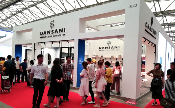 香蕉视频最新网址商